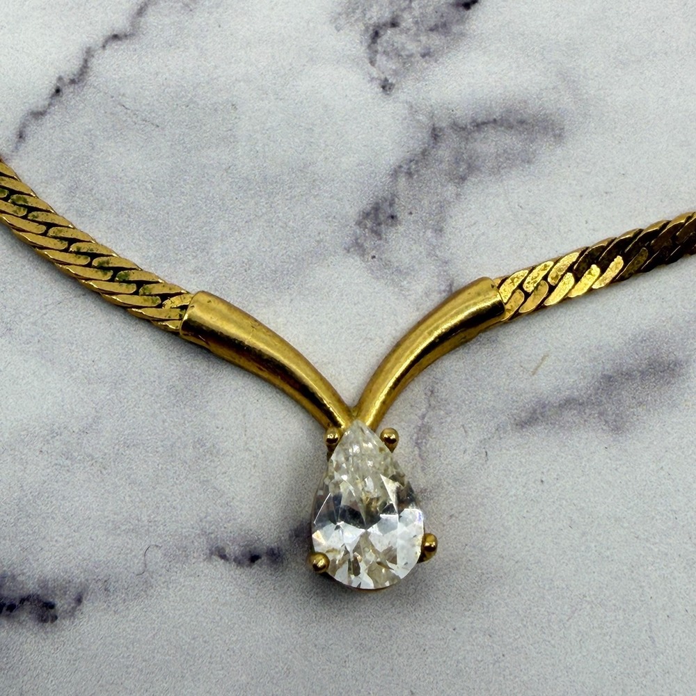 Elegant Gold Tone Teardrop Crystal V-Neck Necklace Statement Romantic Minimalist